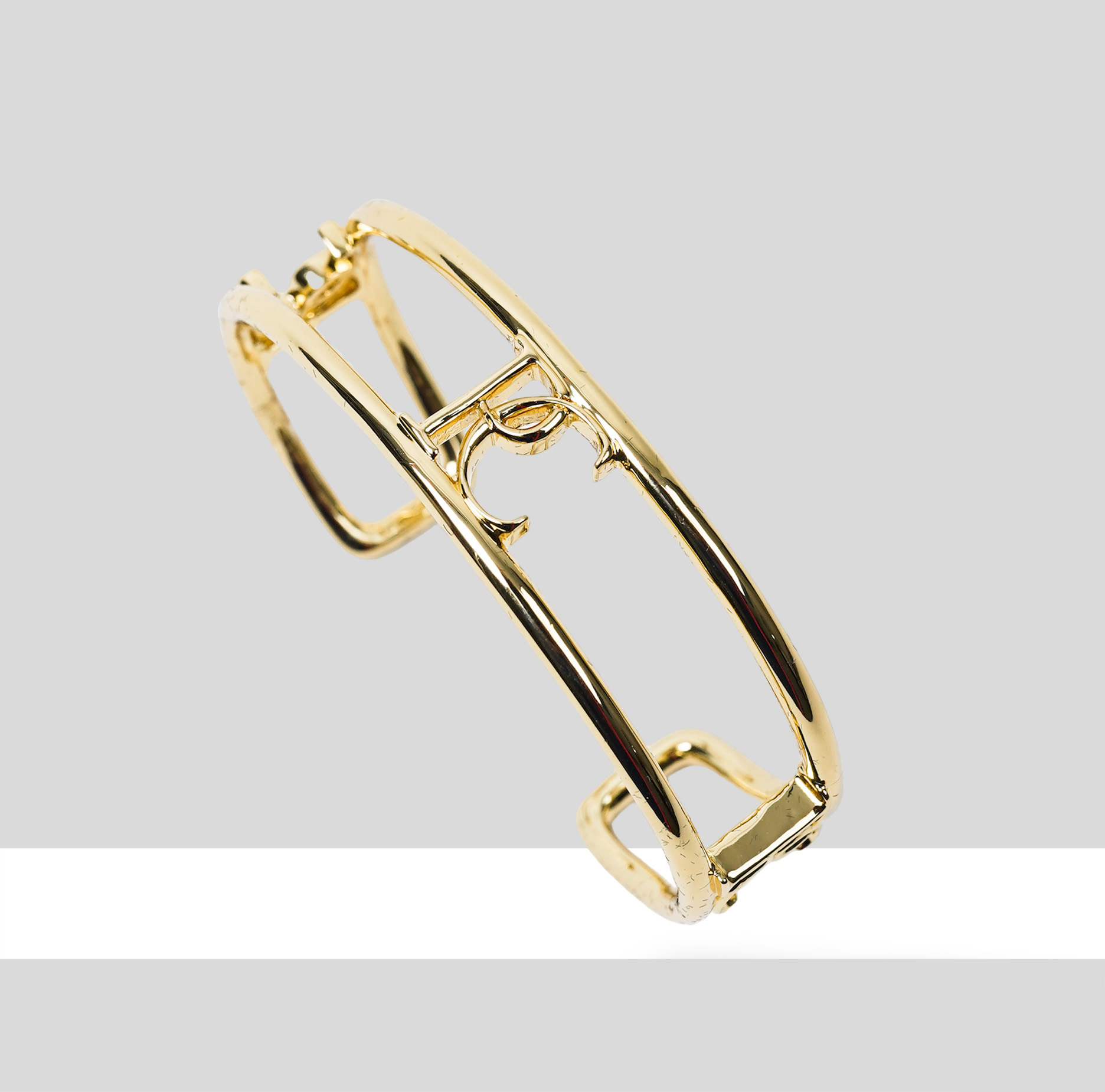 Front-_-Back-View-1872x1850-copy