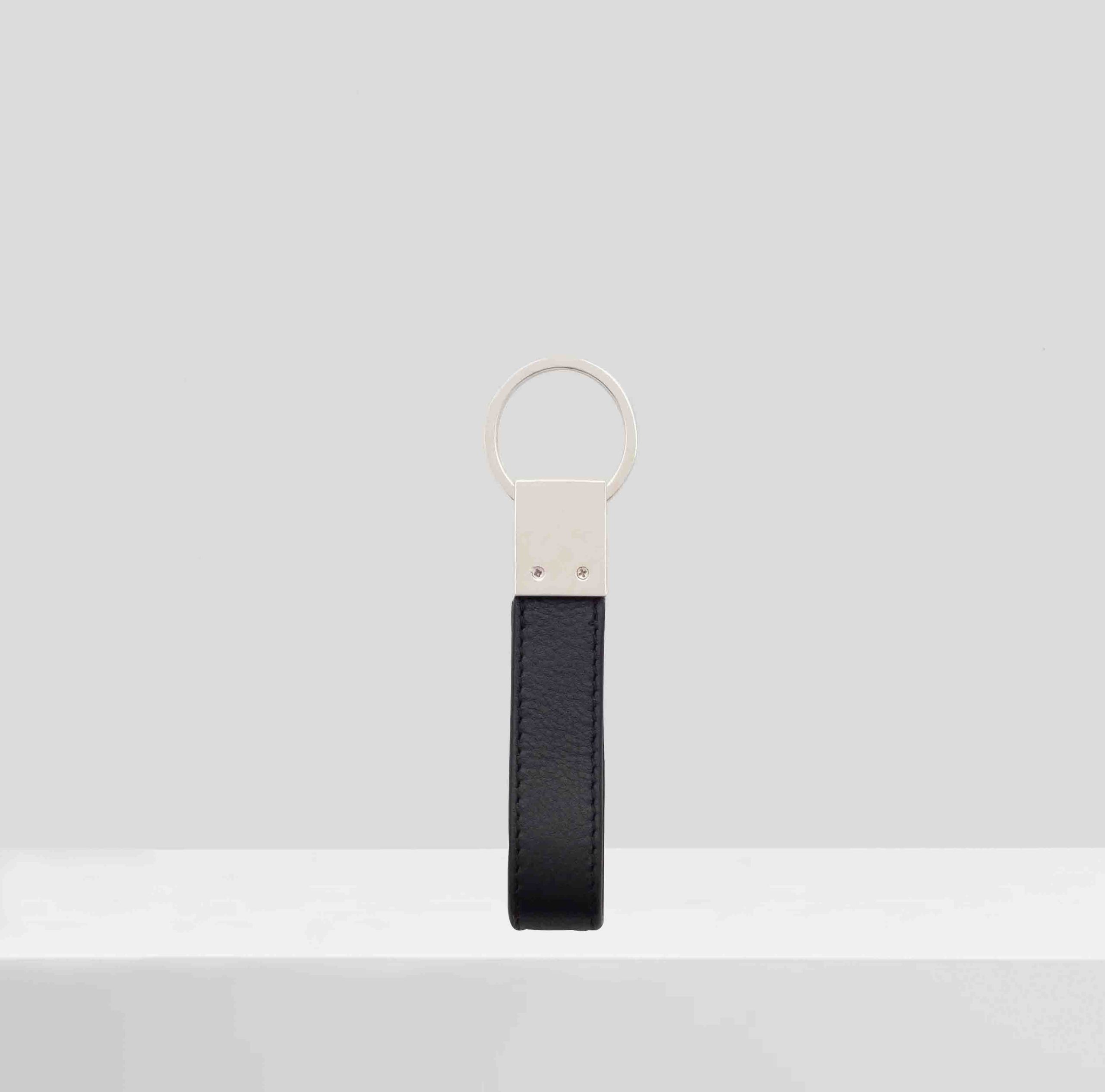 PC4811Z-YAH-BLACK-SIDE