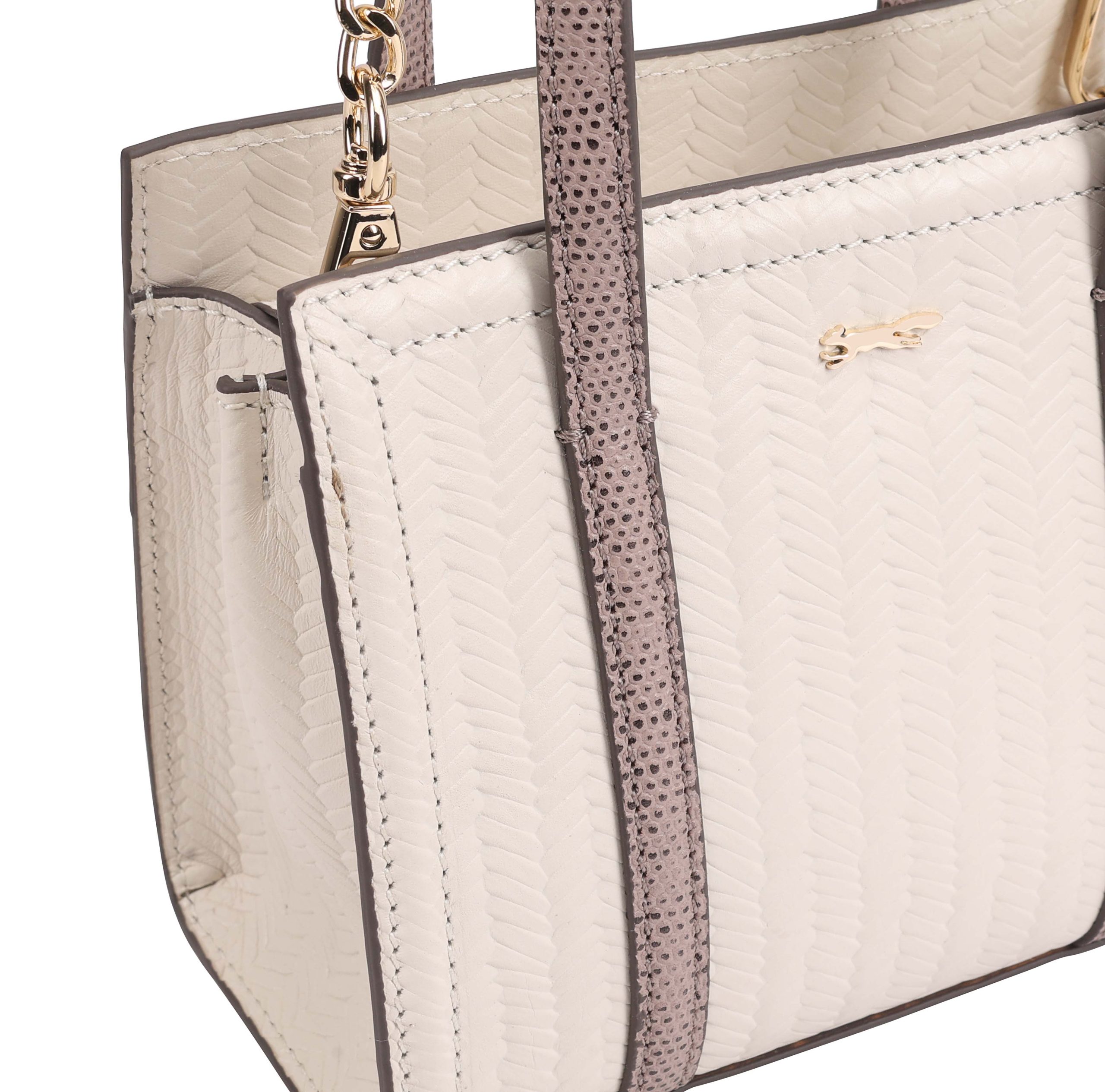 PC9092AY-BETWA-SUMMER-SHOWER-OFF-WHITE-90H-CLOSE