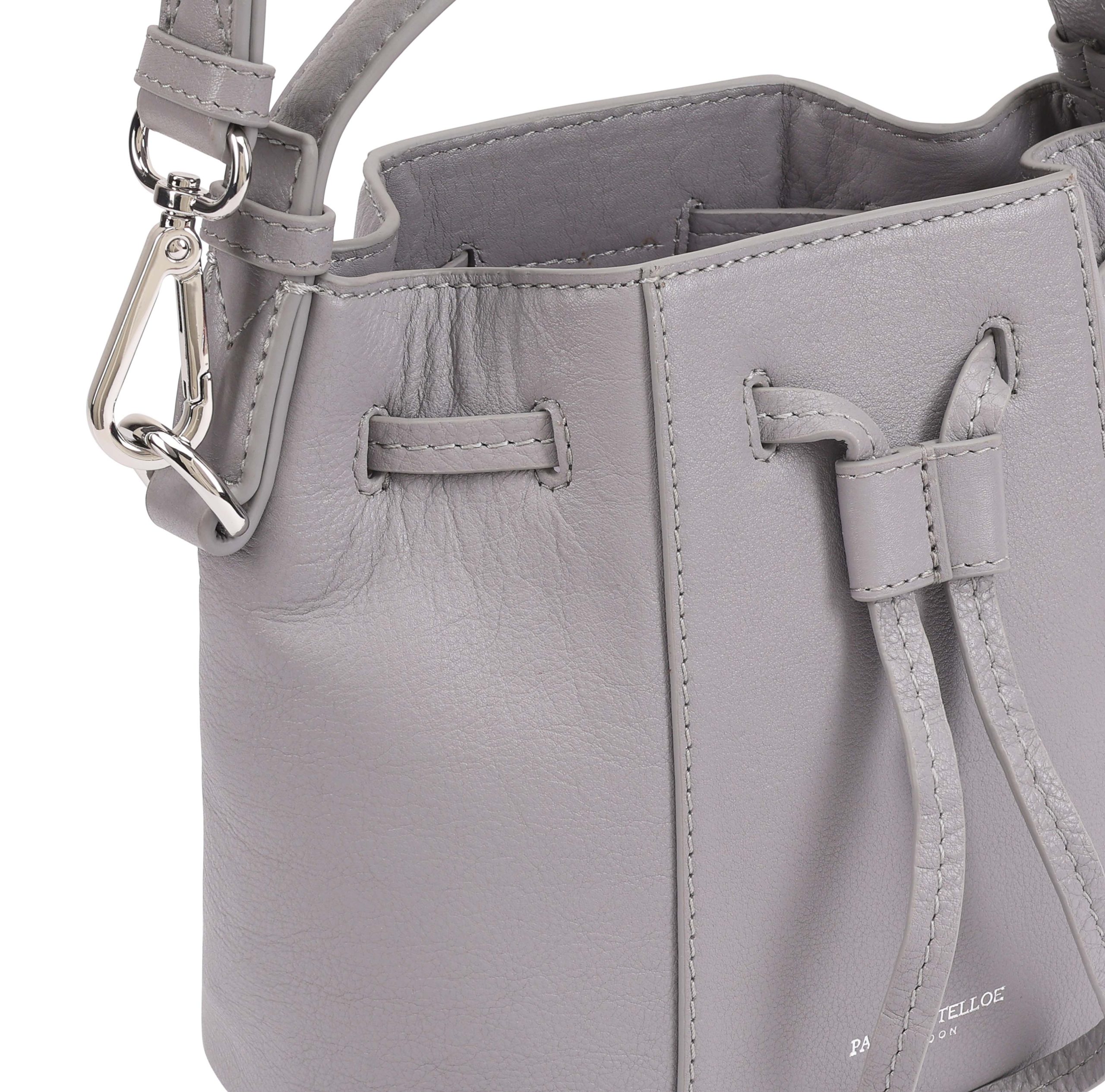 PC9954-FROST-GRAY-BLUE-40UJ-CLOSE