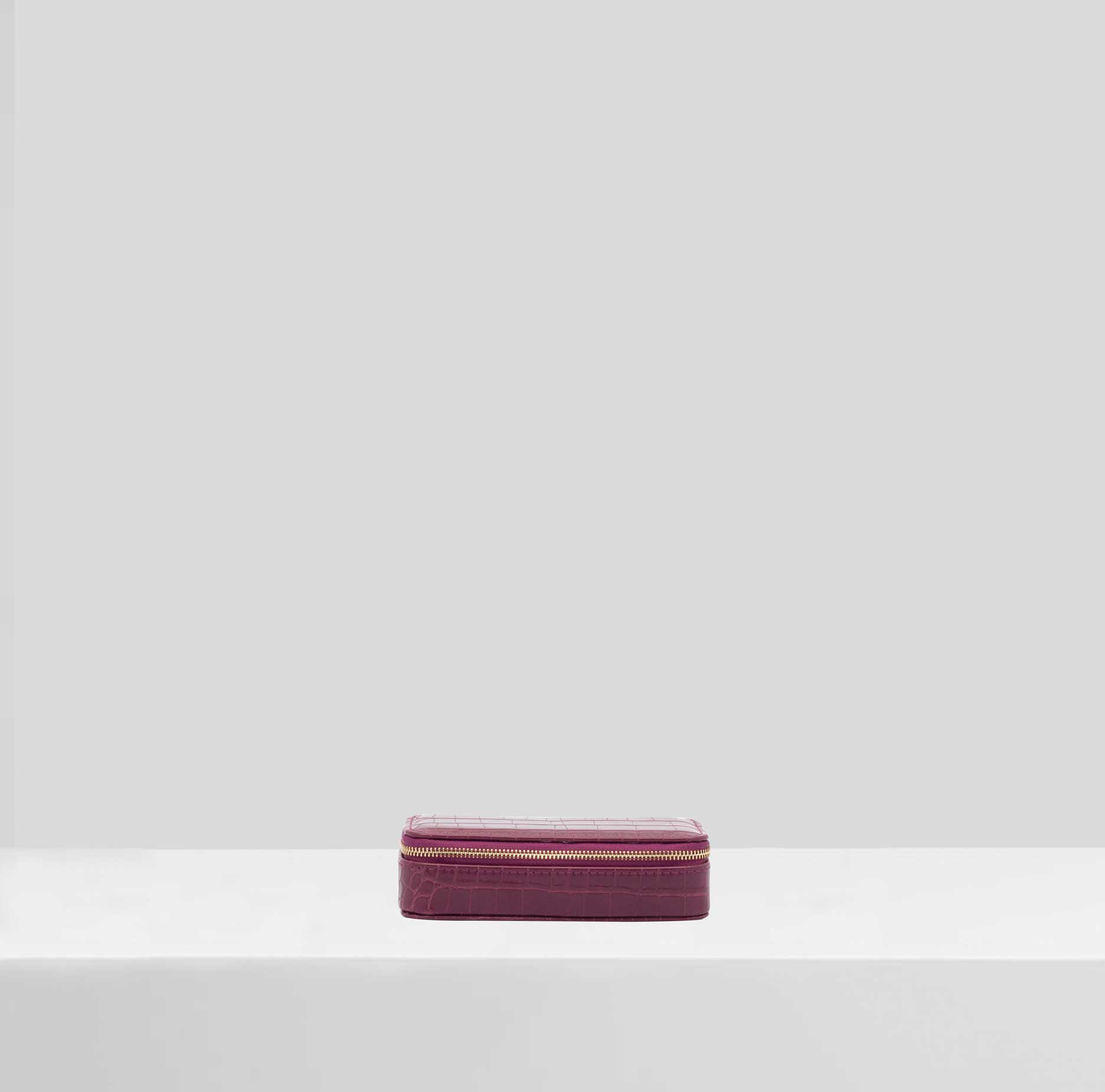PC1209-TRAVEL-BOX-CLARET364-FRONT